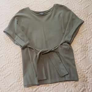 Express tie front short sleeve tee